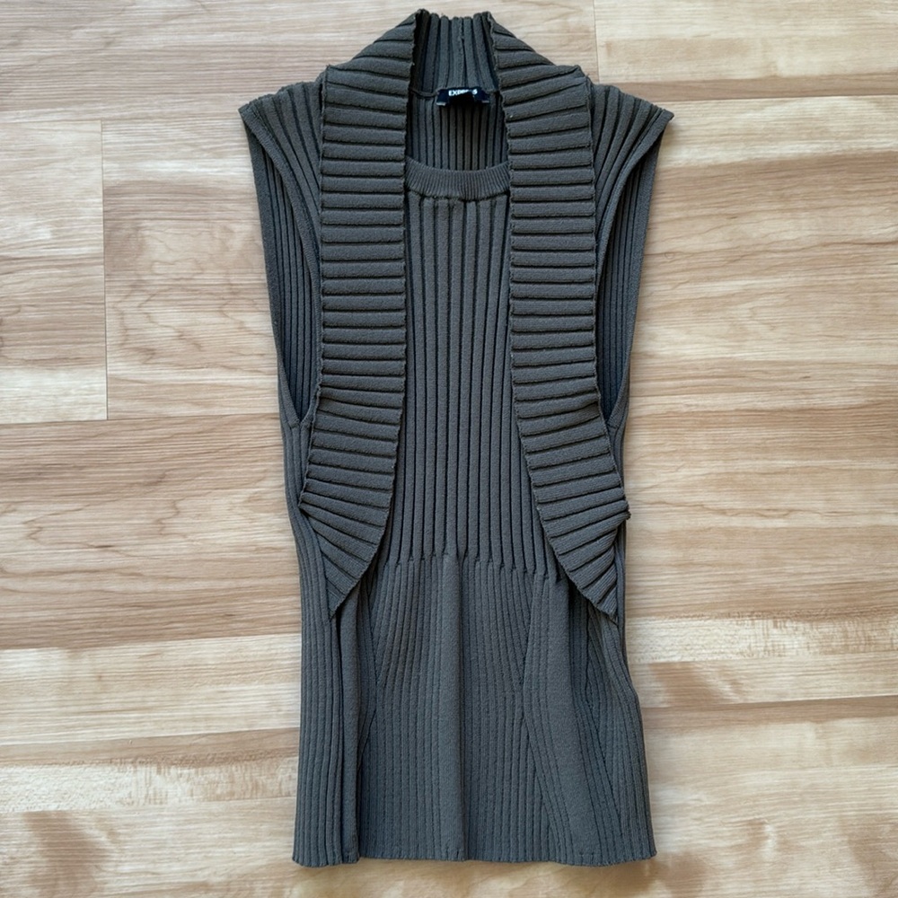 Express Body Contour Top